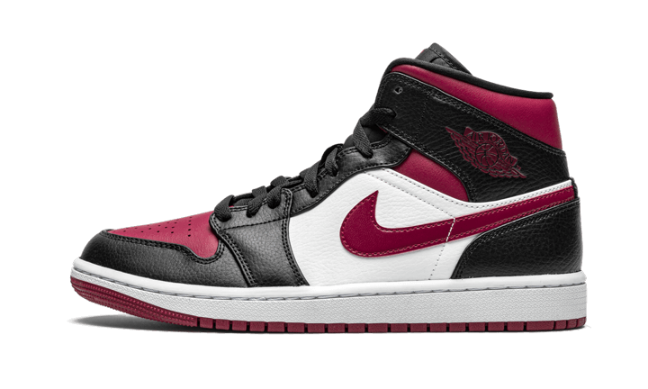jordan 1 mid bred toe